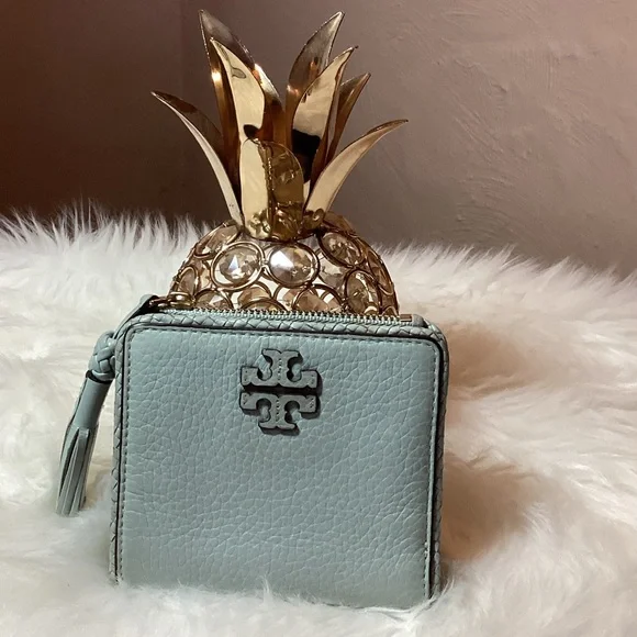 Tory Burch Taylor Sky Blue Leather Wallet - Picture 1 of 3